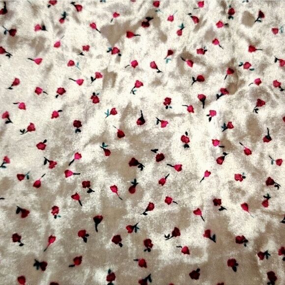 Lauren Conrad LC Pink Red Rosebud Print Short Sleeve Velvet Blouse Small - Picture 2 of 10